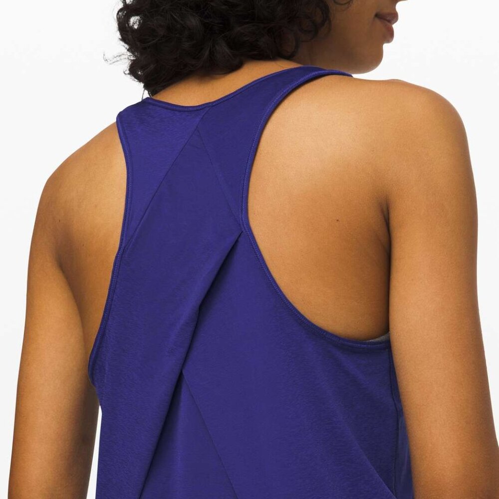 💜 NWT Lululemon Essential Tank *Pleated 💜